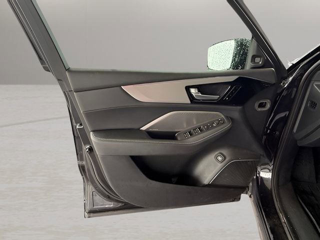 Used 2023 Acura MDX FWD w/ Technology Package image 13