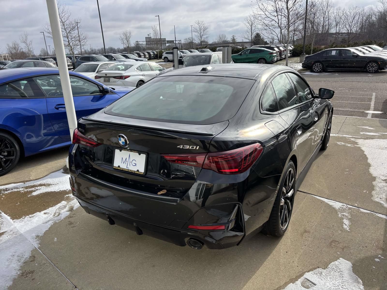 Used 2026 BMW 430i xDrive w/ M Sport Package AWD/4WD image 7