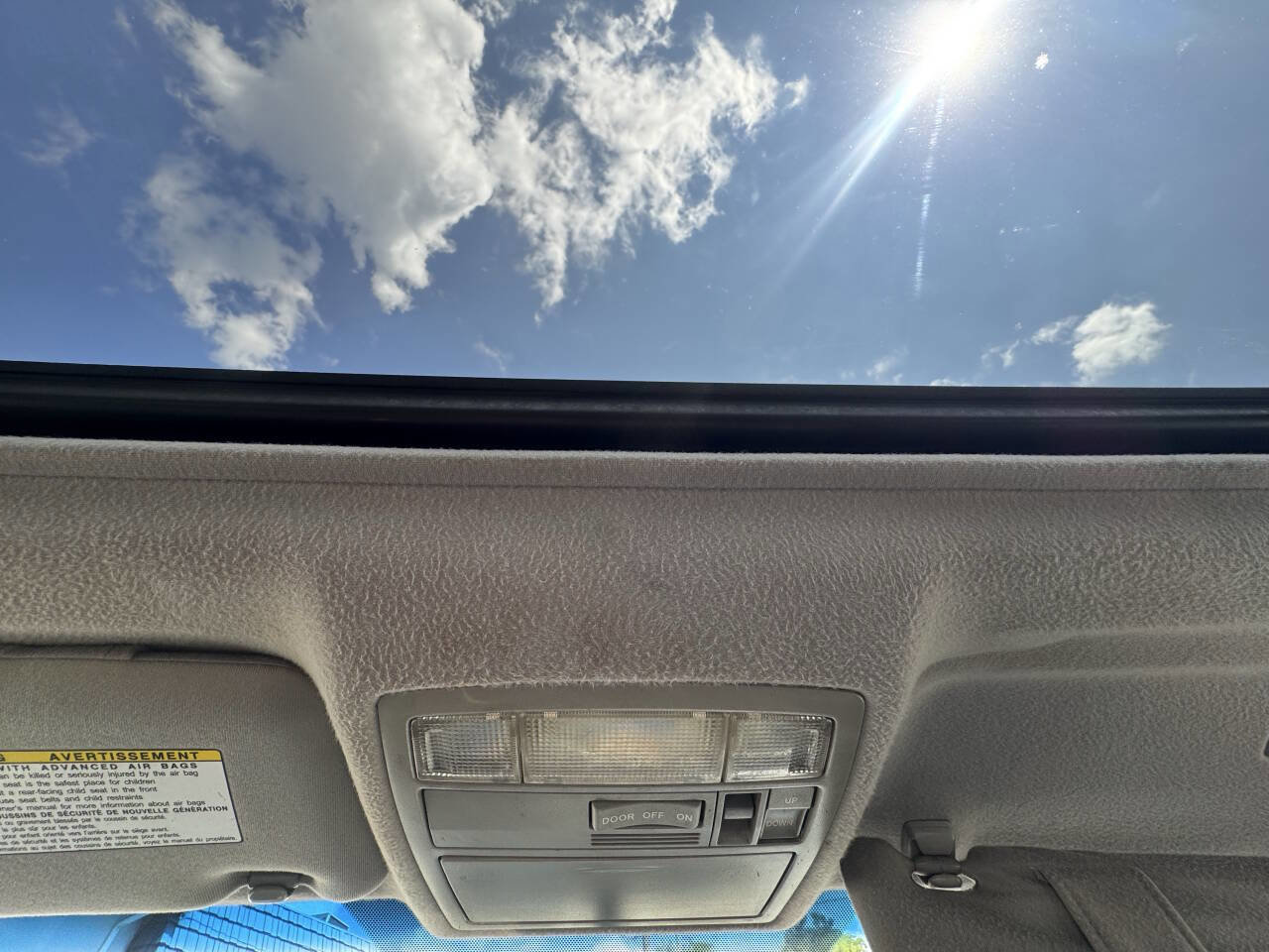 Used 2010 Toyota Camry SE FWD image 27