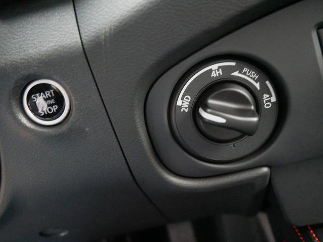 Certified 2023 Nissan Frontier PRO-4X w/ Pro-4X Premium Package image 22