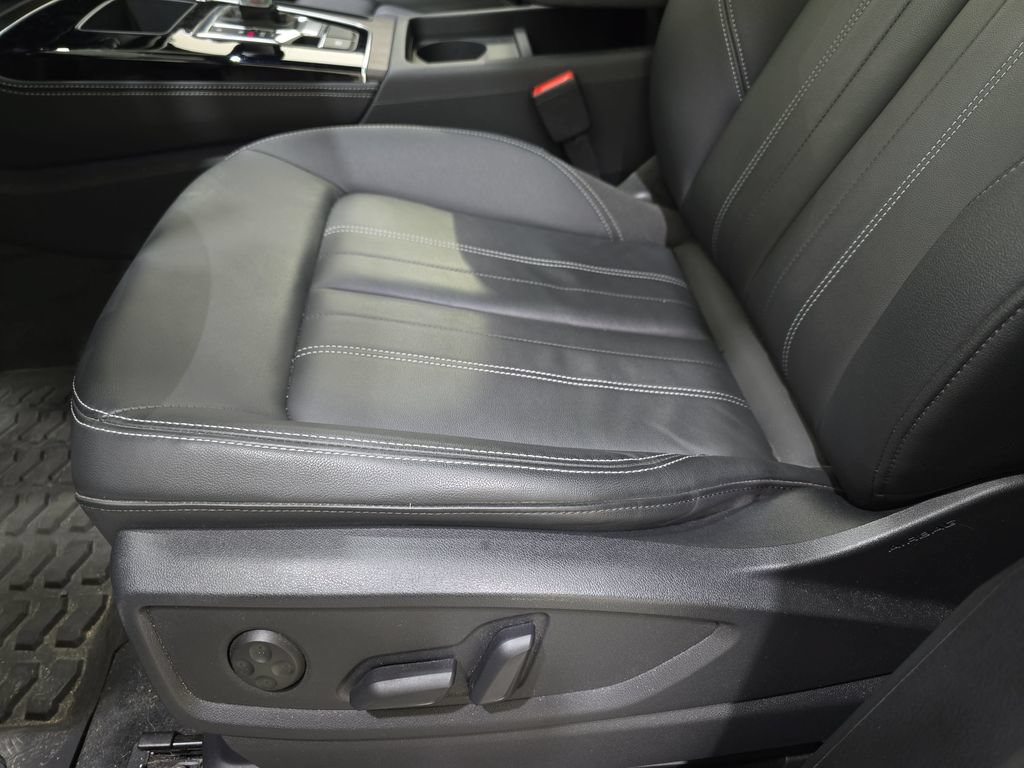 Used 2023 Audi Q5 Premium Plus w/ Premium Plus Package AWD/4WD image 30