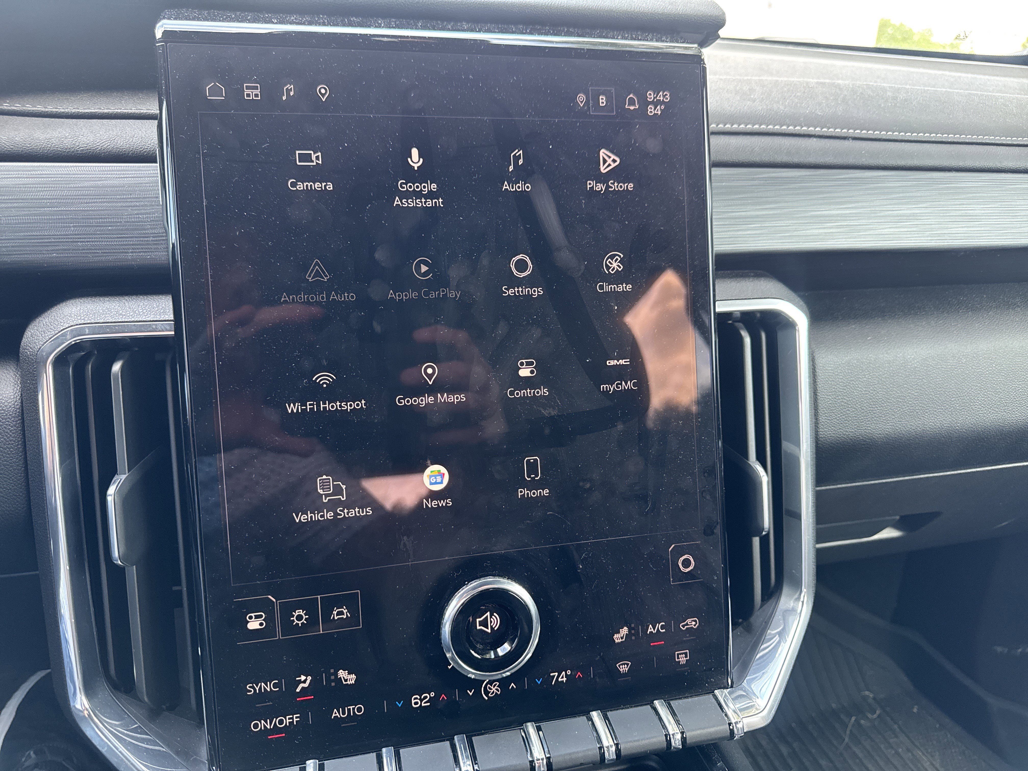 Used 2024 GMC Acadia Elevation FWD image 16