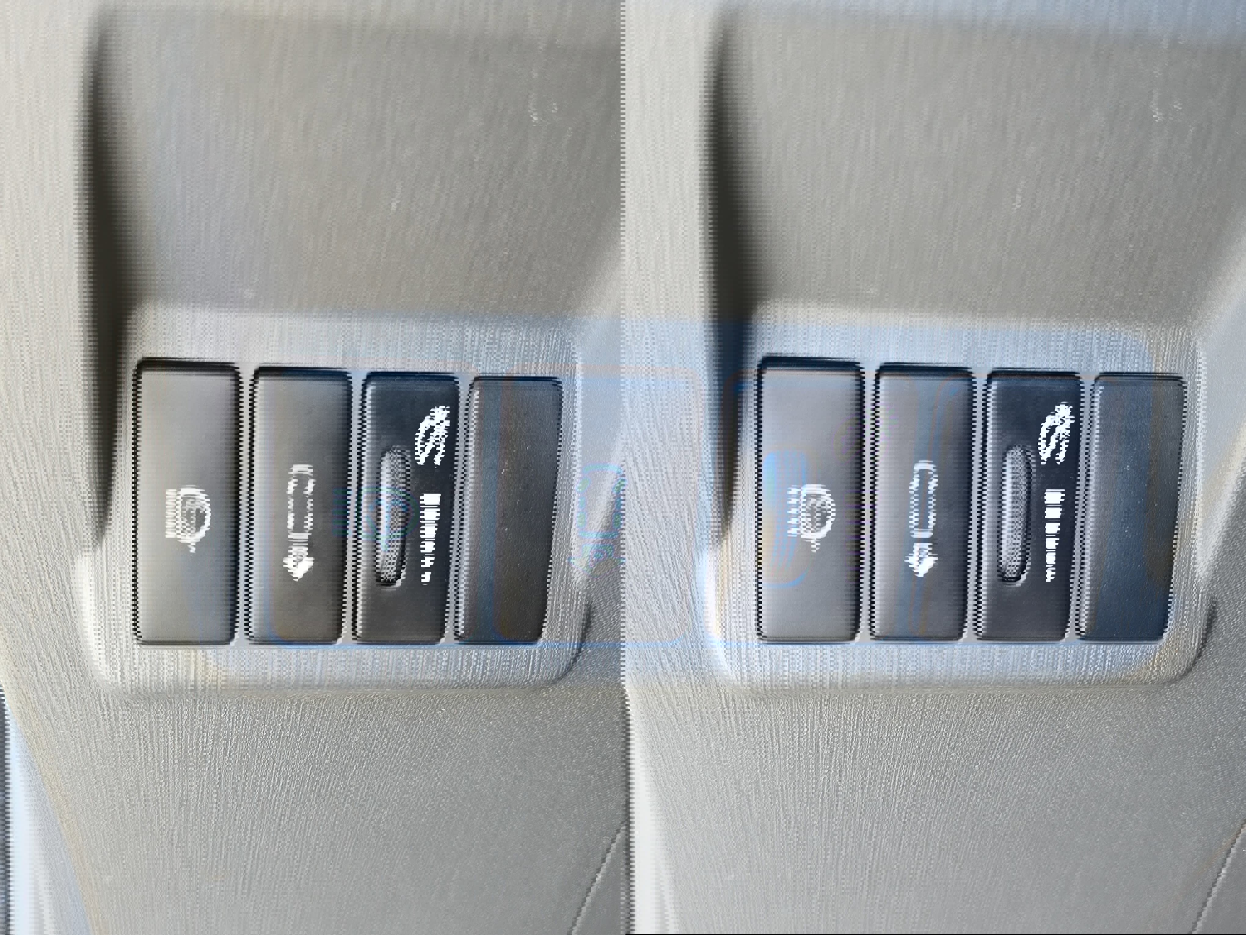 Used 2014 Toyota Prius V Five image 22