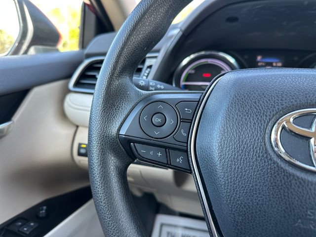 Used 2020 Toyota Camry LE image 23