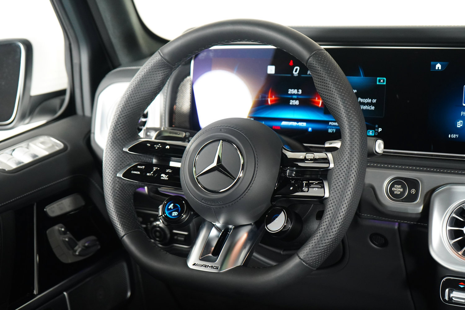 Used 2025 Mercedes-Benz G 63 AMG 4MATIC image 55