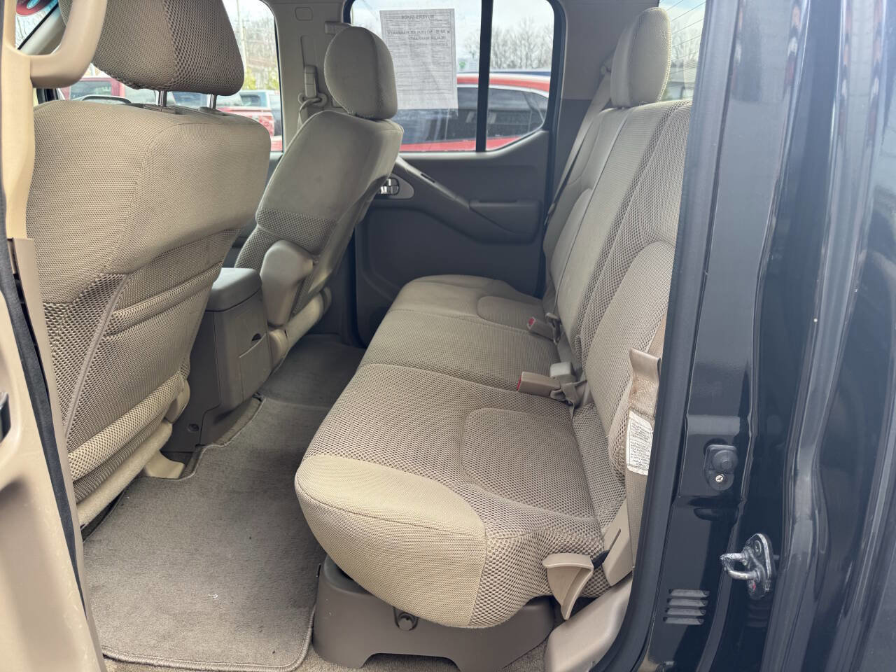 Used 2009 Nissan Frontier SE w/ SE Value Truck Pkg image 16