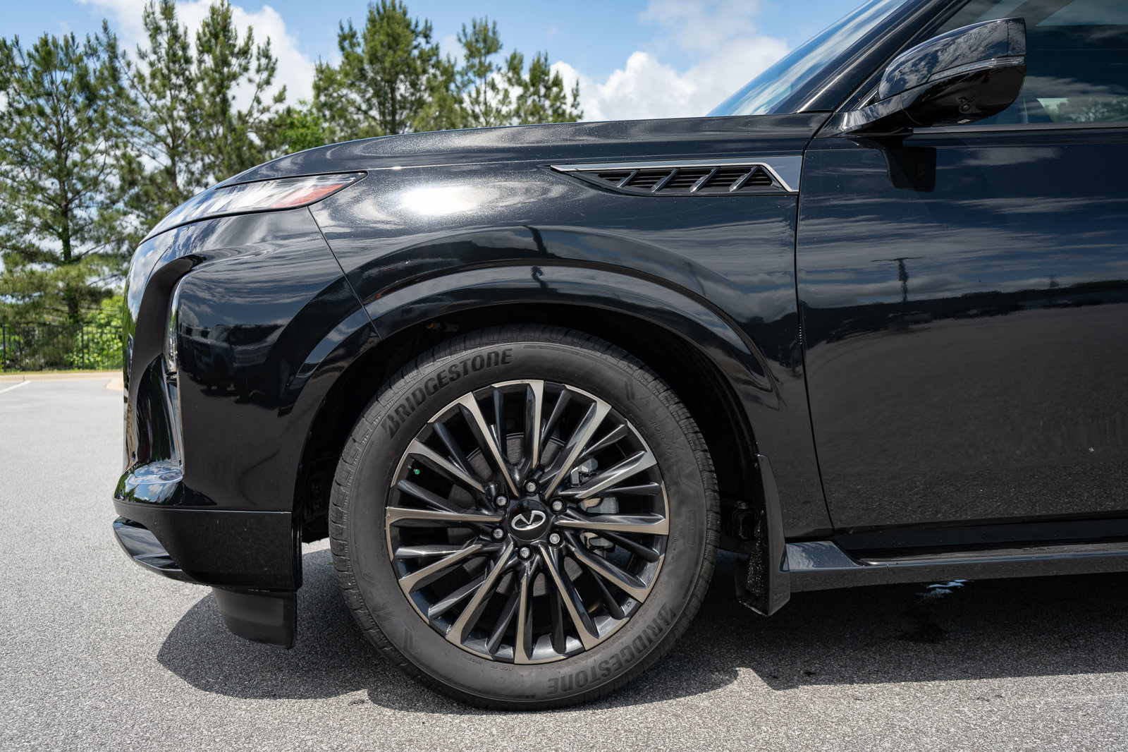 Used 2026 INFINITI QX80 Autograph w/ Premium Cargo Package AWD/4WD image 11