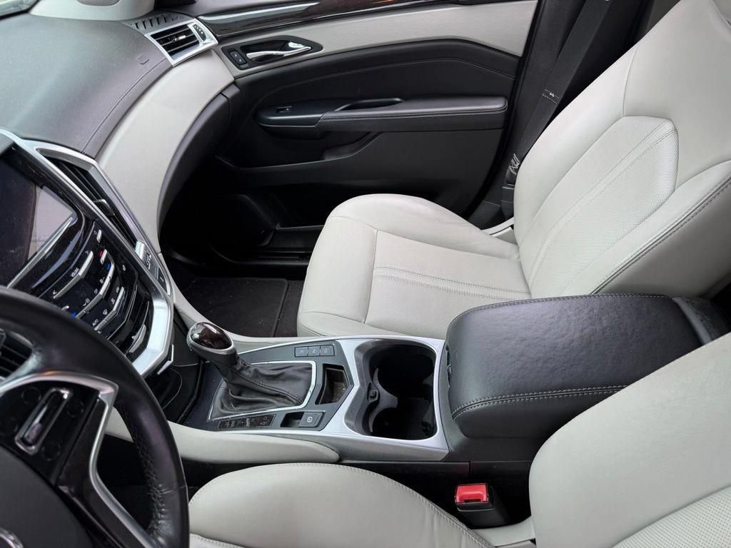 Used 2013 Cadillac SRX Luxury w/ Driver Awareness Package FWD image 13