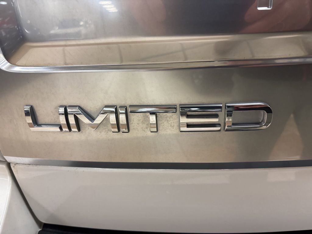 Used 2017 Ford Flex Limited w/ Equipment Group 303A image 7