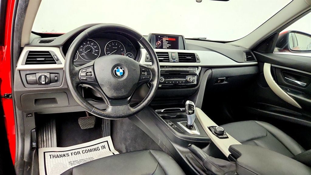Used 2016 BMW 320i xDrive Sedan AWD/4WD image 11