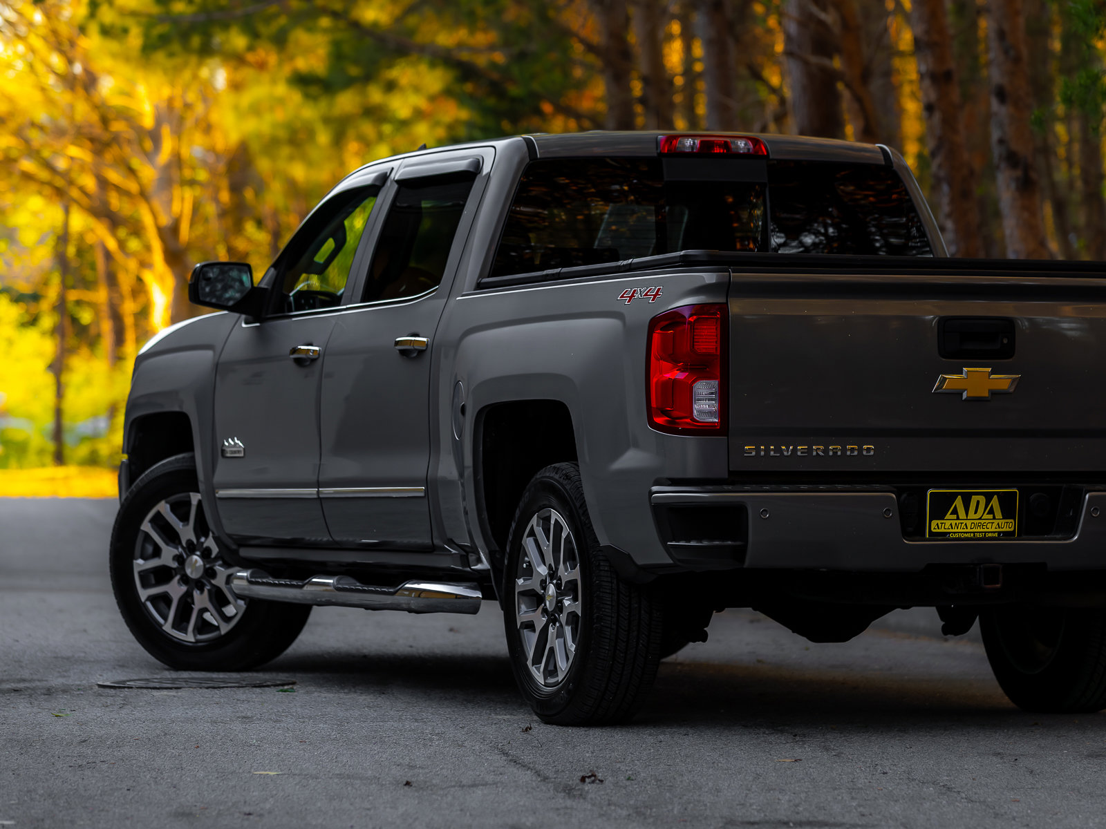 Used 2017 Chevrolet Silverado 1500 High Country image 27