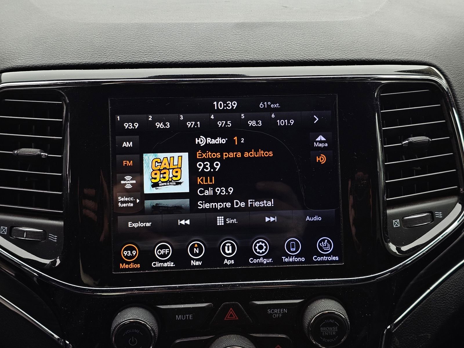 Used 2020 Jeep Grand Cherokee Limited w/ Luxury Group II image 13