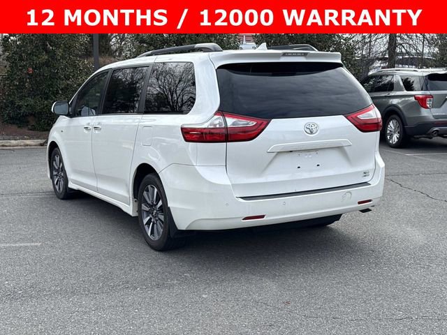 Used 2018 Toyota Sienna XLE w/ XLE Navigation Package image 4