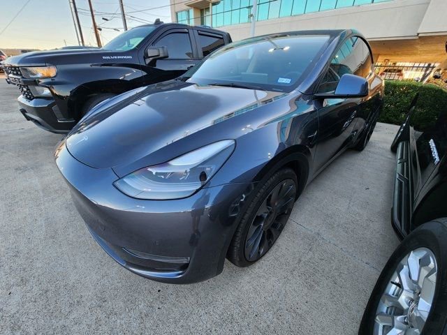 Used 2021 Tesla Model Y Performance image 3