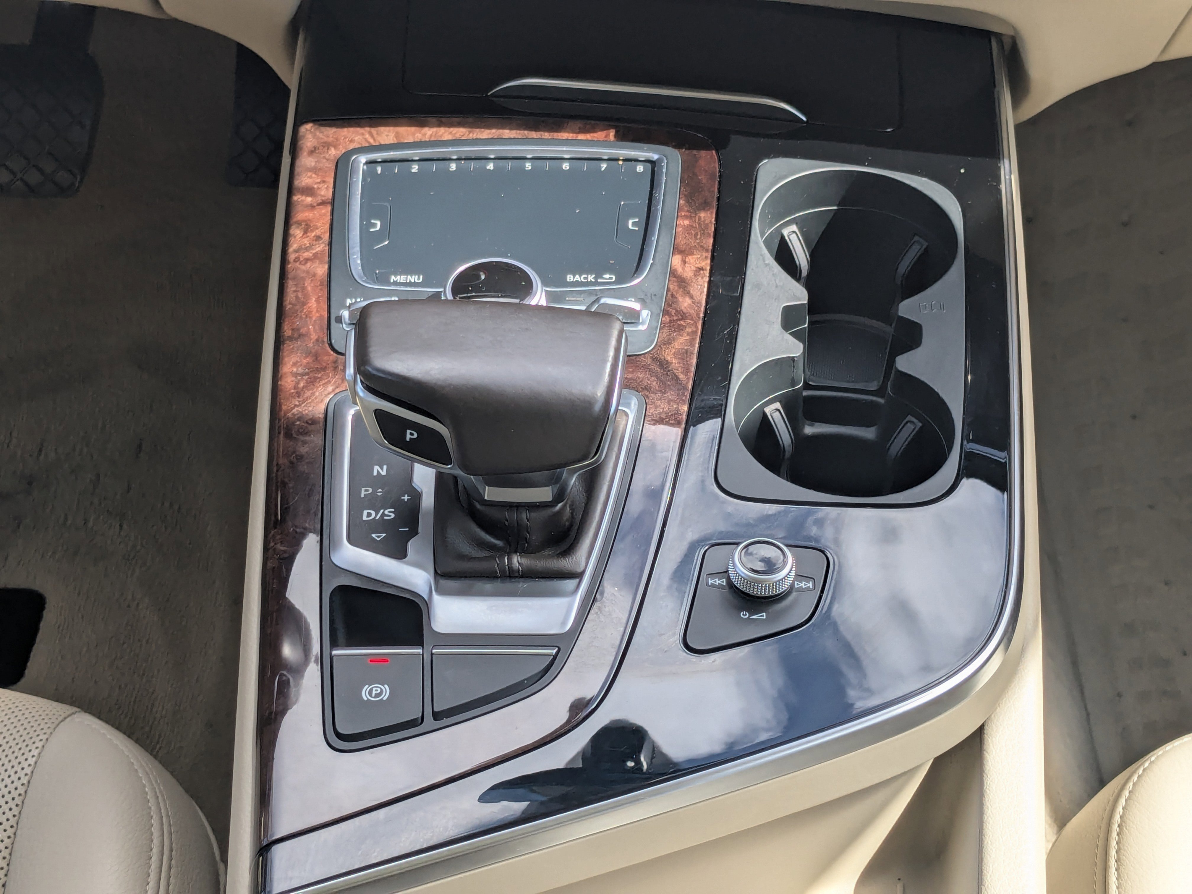 Used 2018 Audi Q7 3.0T Prestige w/ Prestige Package image 26