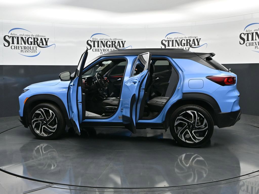 Used 2024 Chevrolet TrailBlazer RS w/ Driver Confidence Package image 28