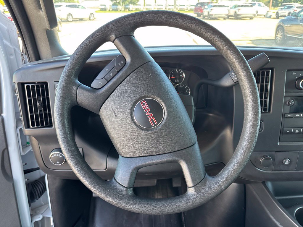 New 2025 GMC Savana 4500 w/ Power Convenience Package RWD image 7