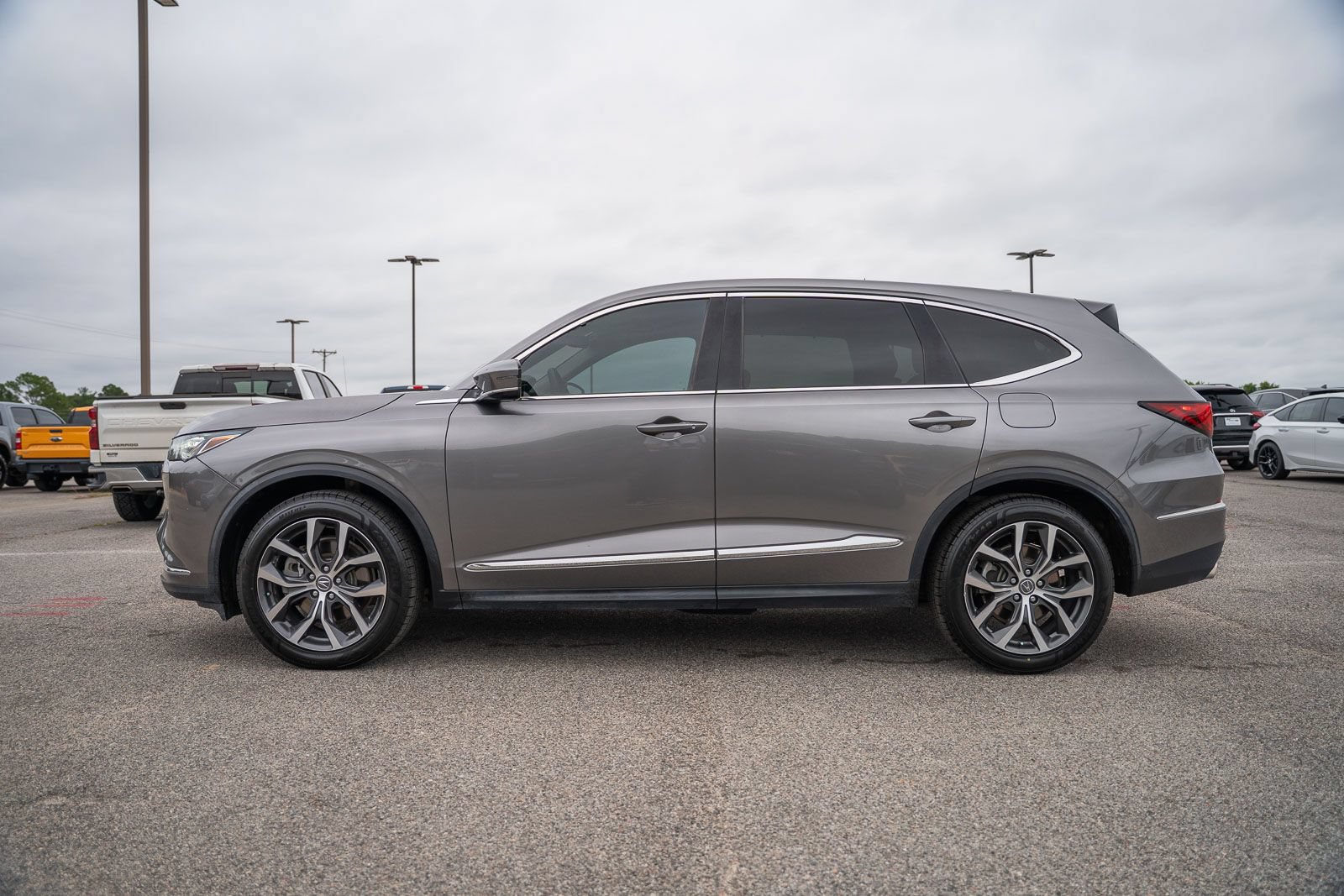 Used 2022 Acura MDX FWD w/ Technology Package image 8