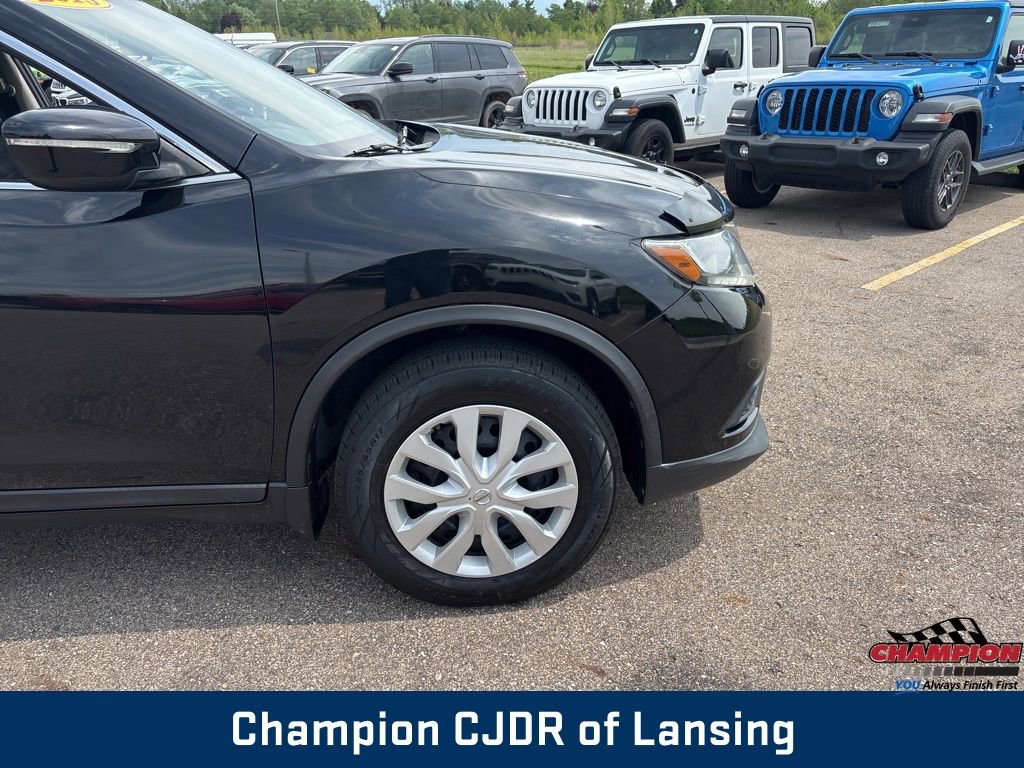 Used 2015 Nissan Rogue S FWD image 36