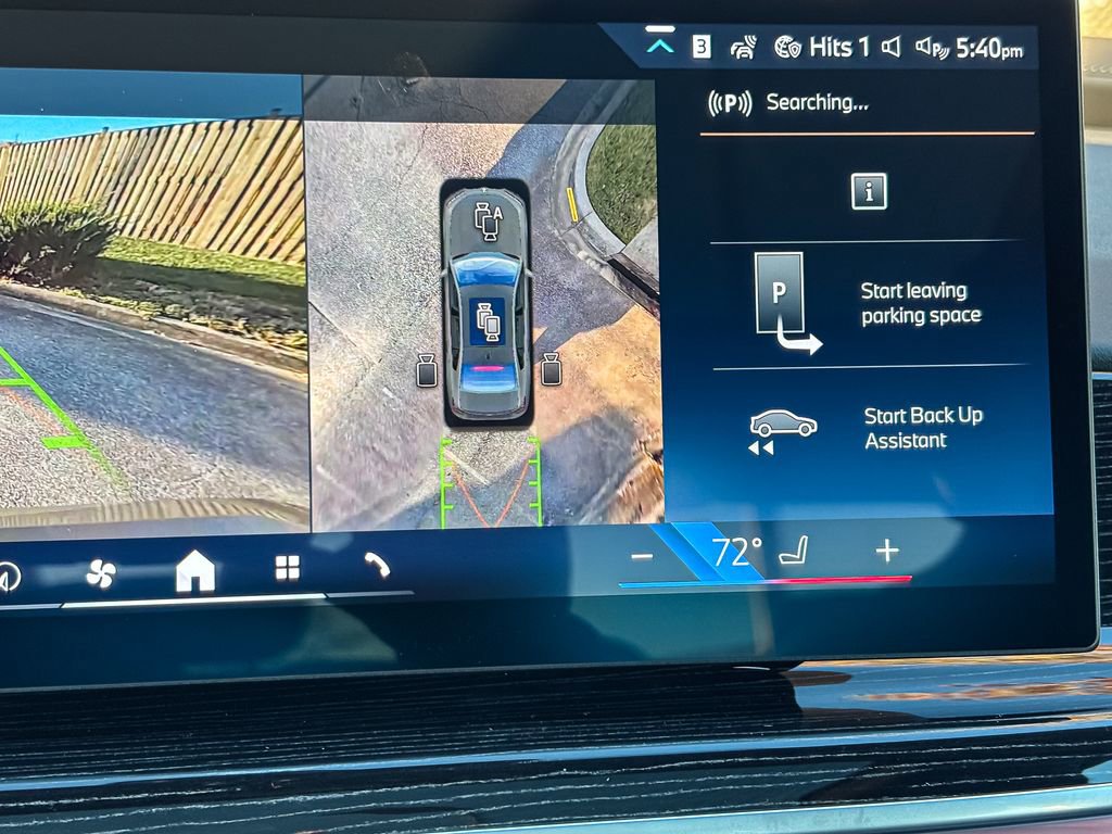 New 2026 BMW 740i xDrive w/ Premium Package image 21