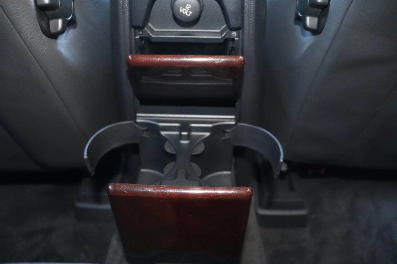 Used 2013 Volvo XC90 3.2 image 42