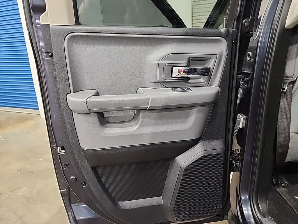 Used 2014 RAM 1500 Classic SLT AWD/4WD image 12