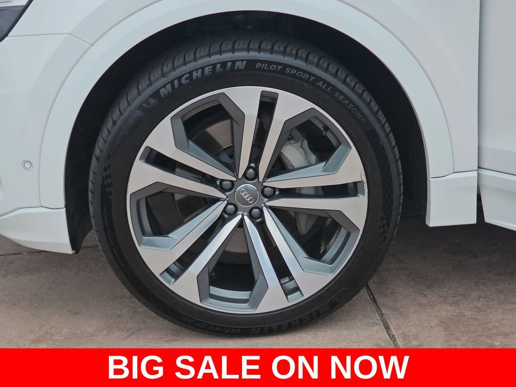 Used 2019 Audi Q8 Premium Plus w/ Premium Plus AWD/4WD image 37