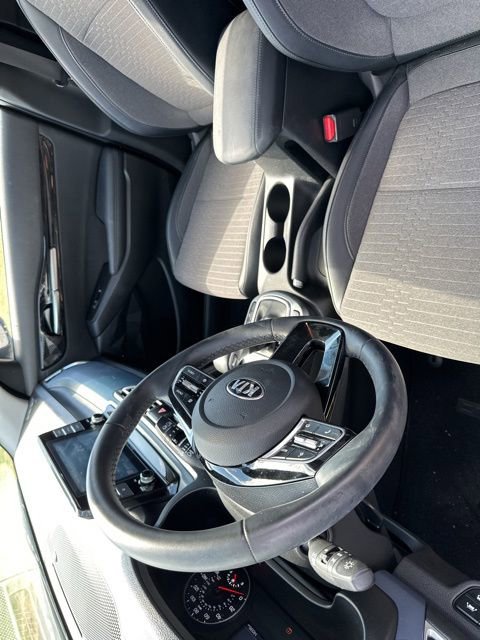 Certified 2021 Kia Seltos S image 8