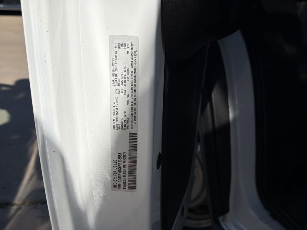 Used 2024 RAM ProMaster 2500 w/ Premium Convenience Group image 6