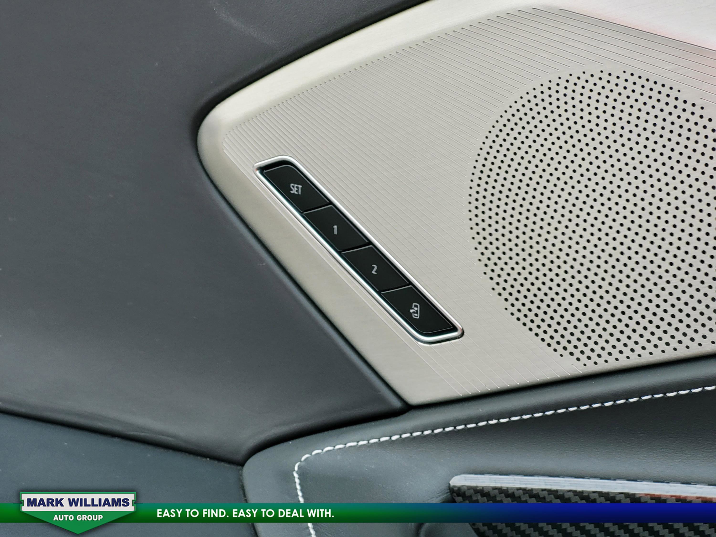 Used 2021 Chevrolet Corvette Stingray Premium Conv w/ Z51 Performance Package image 29