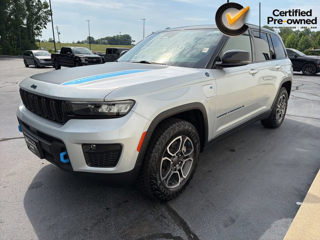 Used 2022 Jeep Grand Cherokee Trailhawk AWD/4WD image 3