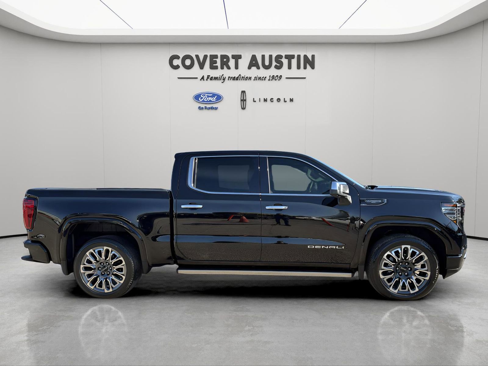 Used 2024 GMC Sierra 1500 Denali Ultimate image 6