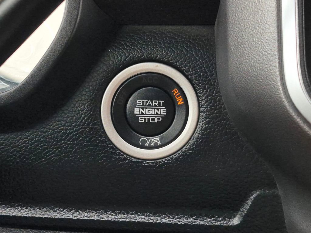 Used 2024 RAM 3500 Big Horn image 28