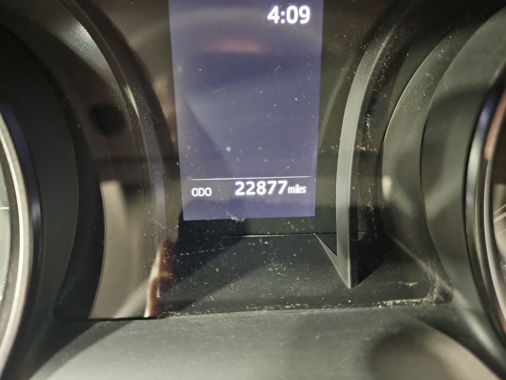 Used 2023 Toyota Camry SE w/ Cold Weather Package image 17