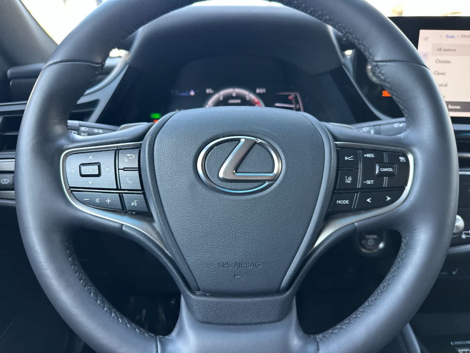 Used 2024 Lexus ES 300h w/ Premium Package FWD image 23