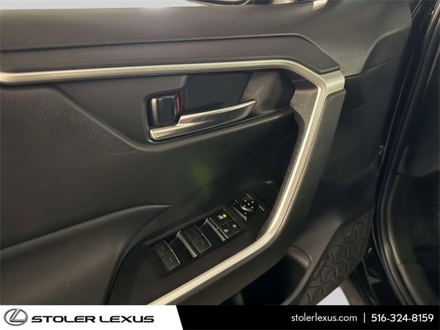 Used 2022 Toyota RAV4 XLE image 19