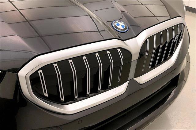 New 2025 BMW i5 xDrive40 w/ Premium Package image 29