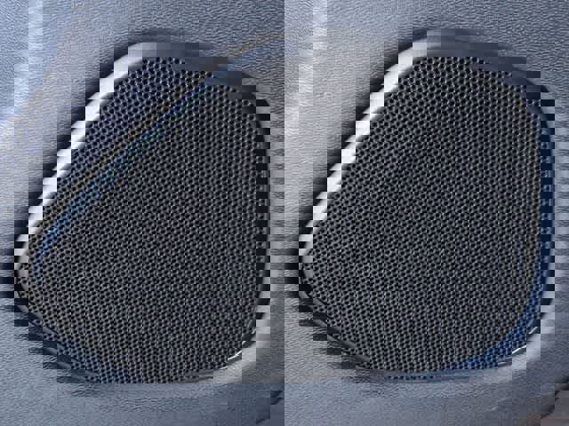 Used 2018 Volvo XC60 T6 Inscription w/ Convenience Package image 33