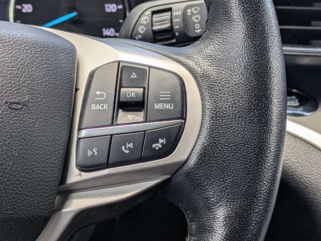 Used 2021 Ford Explorer XLT w/ Equipment Group 202A RWD image 28