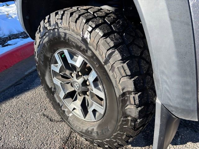 Used 2017 Toyota Tacoma TRD Off-Road image 27