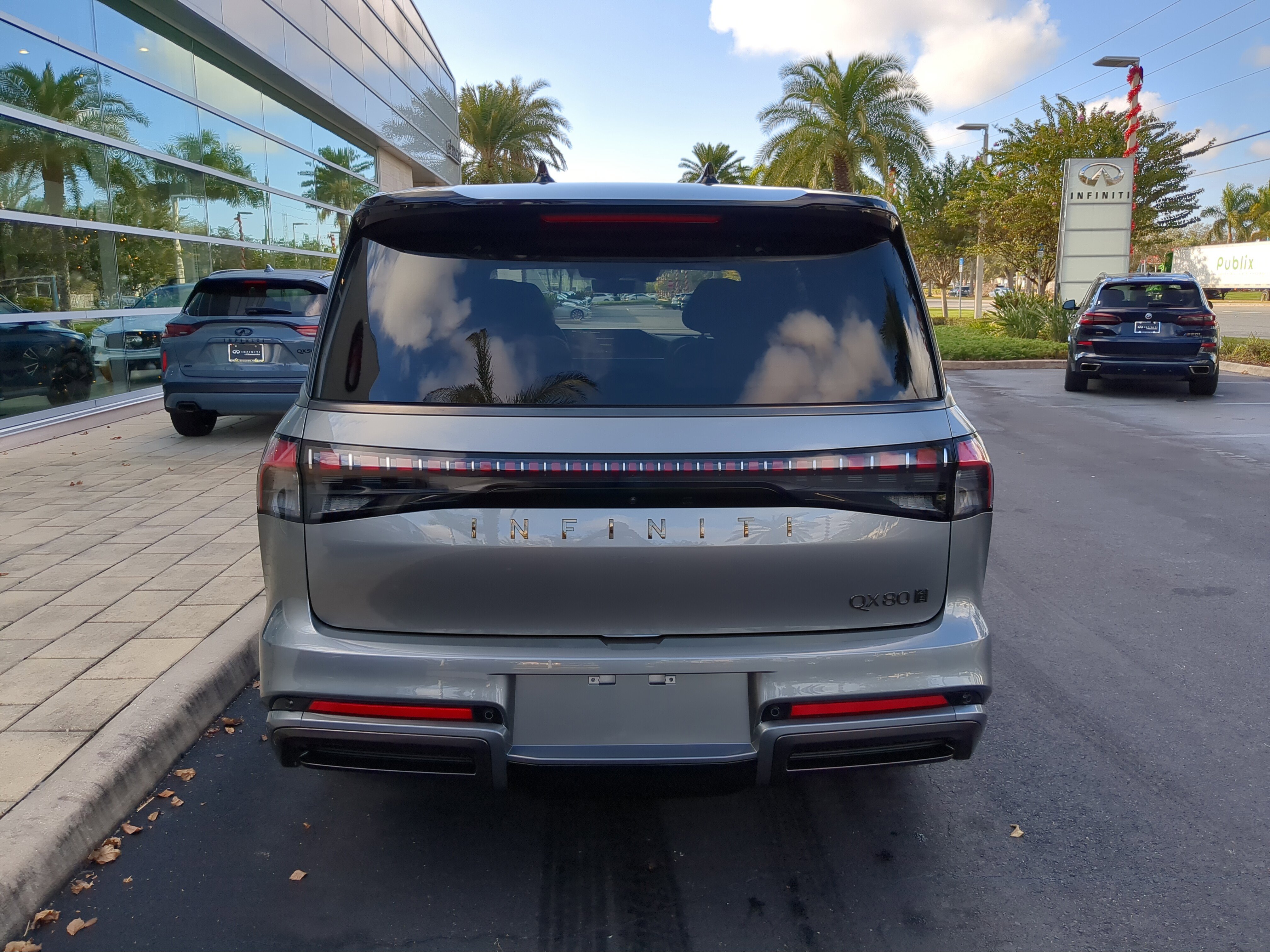 New 2026 INFINITI QX80 Autograph w/ Premium Cargo Package image 5