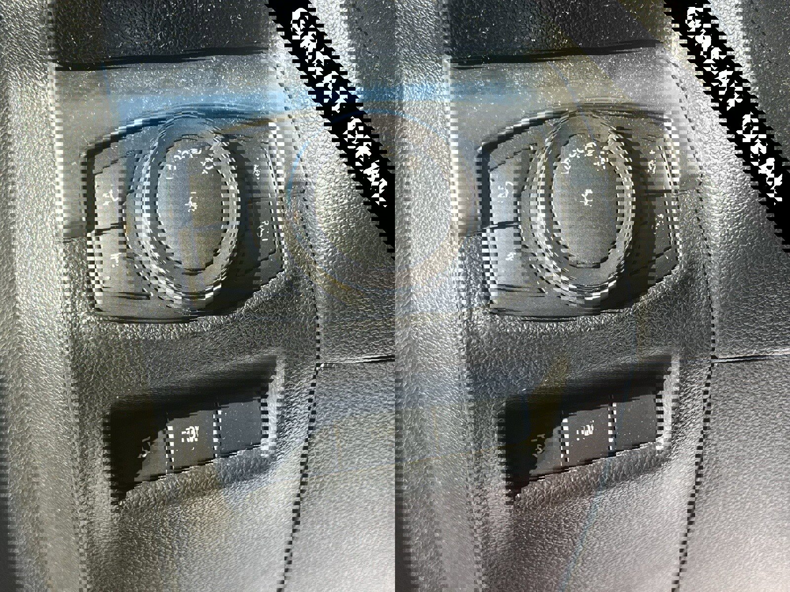 Used 2018 Ford Explorer Sport image 30