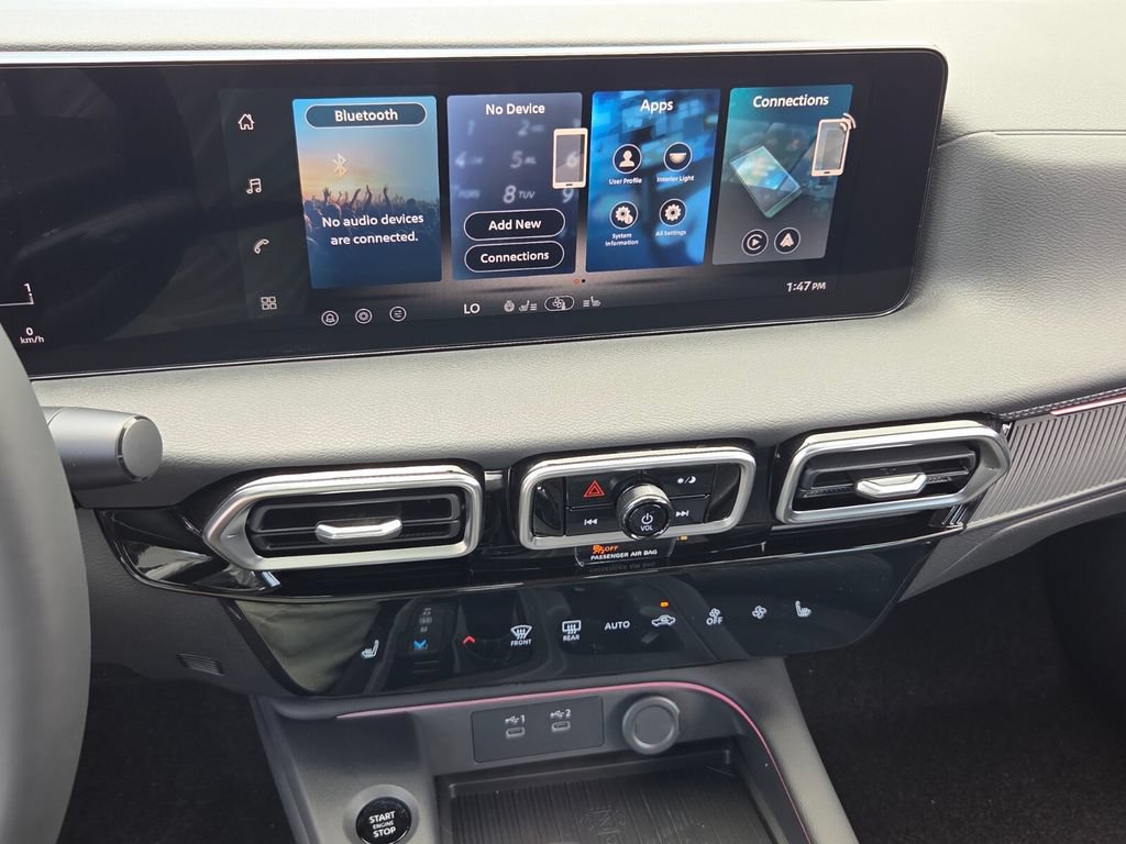 New 2026 Nissan Sentra SV w/ SV Convenience Package FWD image 17
