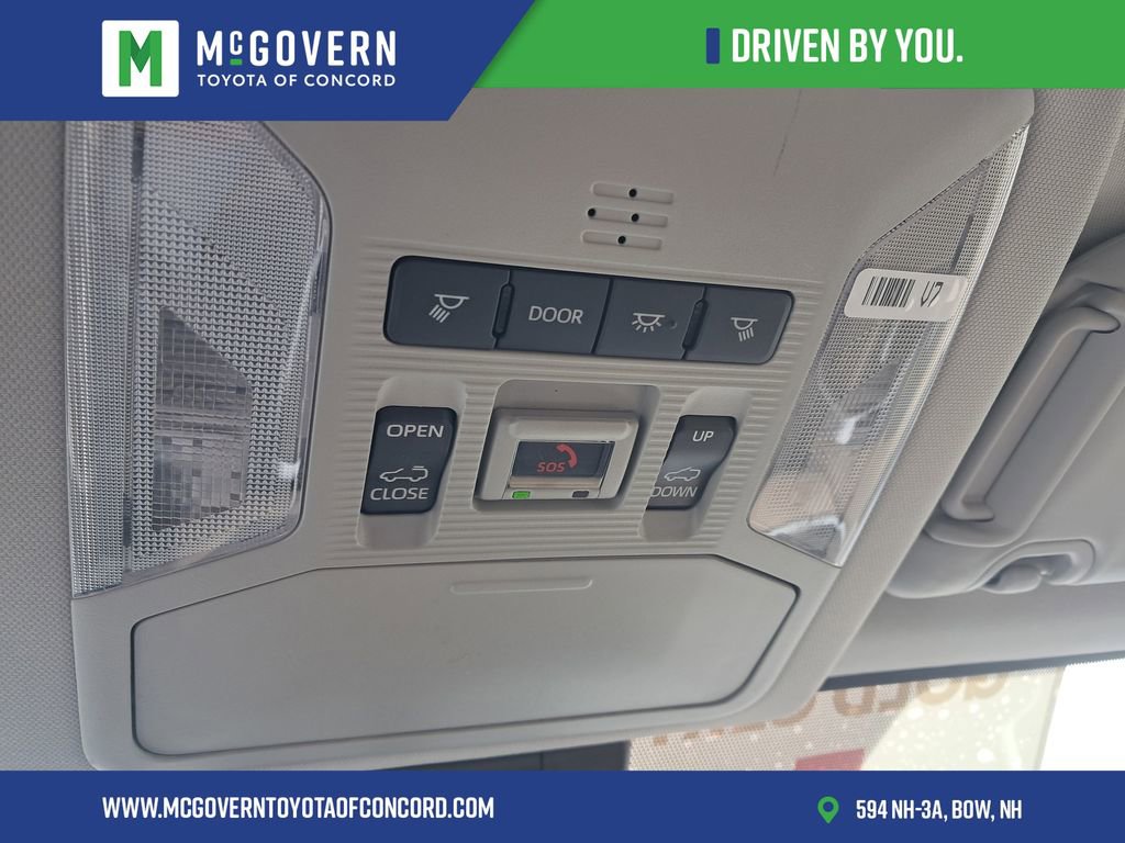 Used 2025 Toyota RAV4 XLE Premium image 27