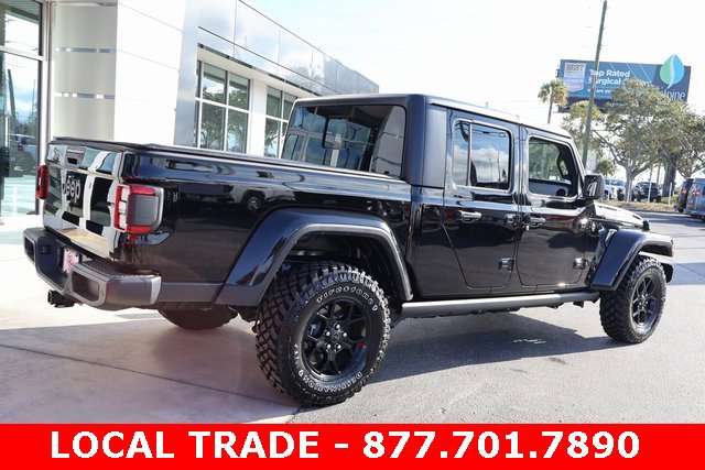Used 2025 Jeep Gladiator Willys image 7