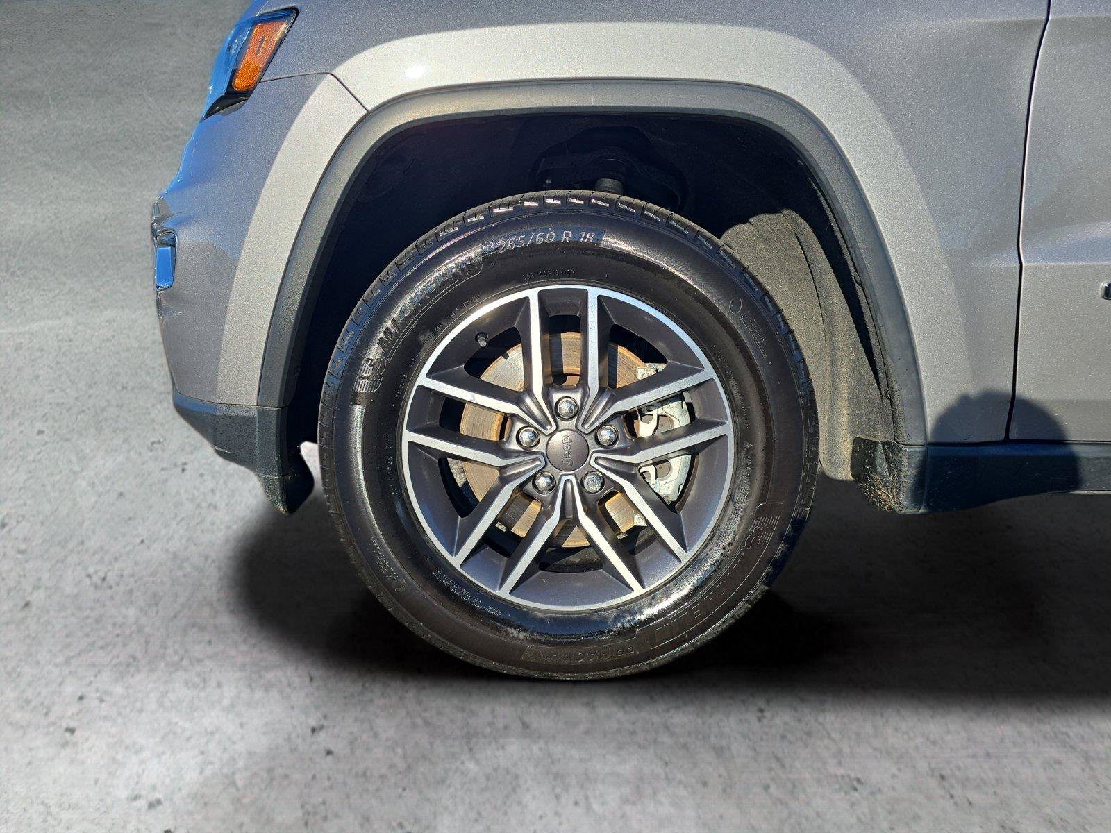 Used 2021 Jeep Grand Cherokee Limited AWD/4WD image 31