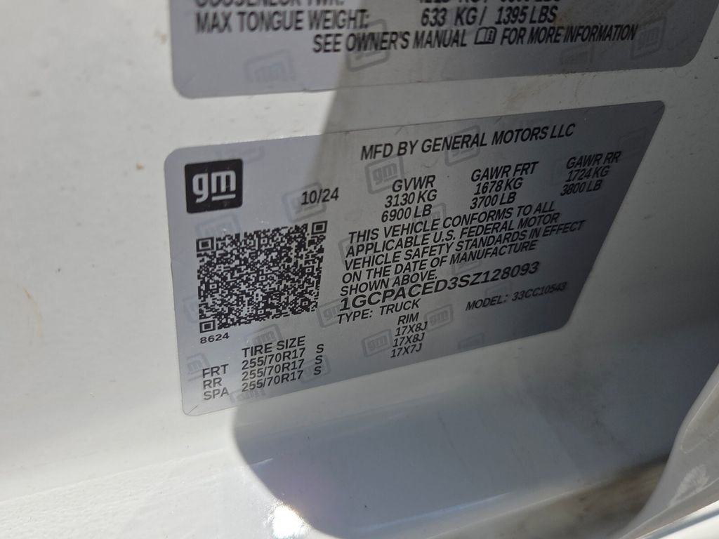 Used 2025 Chevrolet Silverado 1500 LT RWD image 6