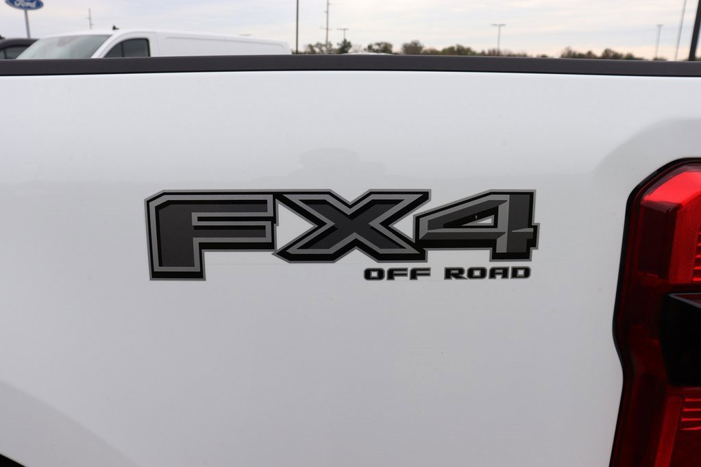 New 2026 Ford F350 4x4 Crew Cab Super Duty image 13