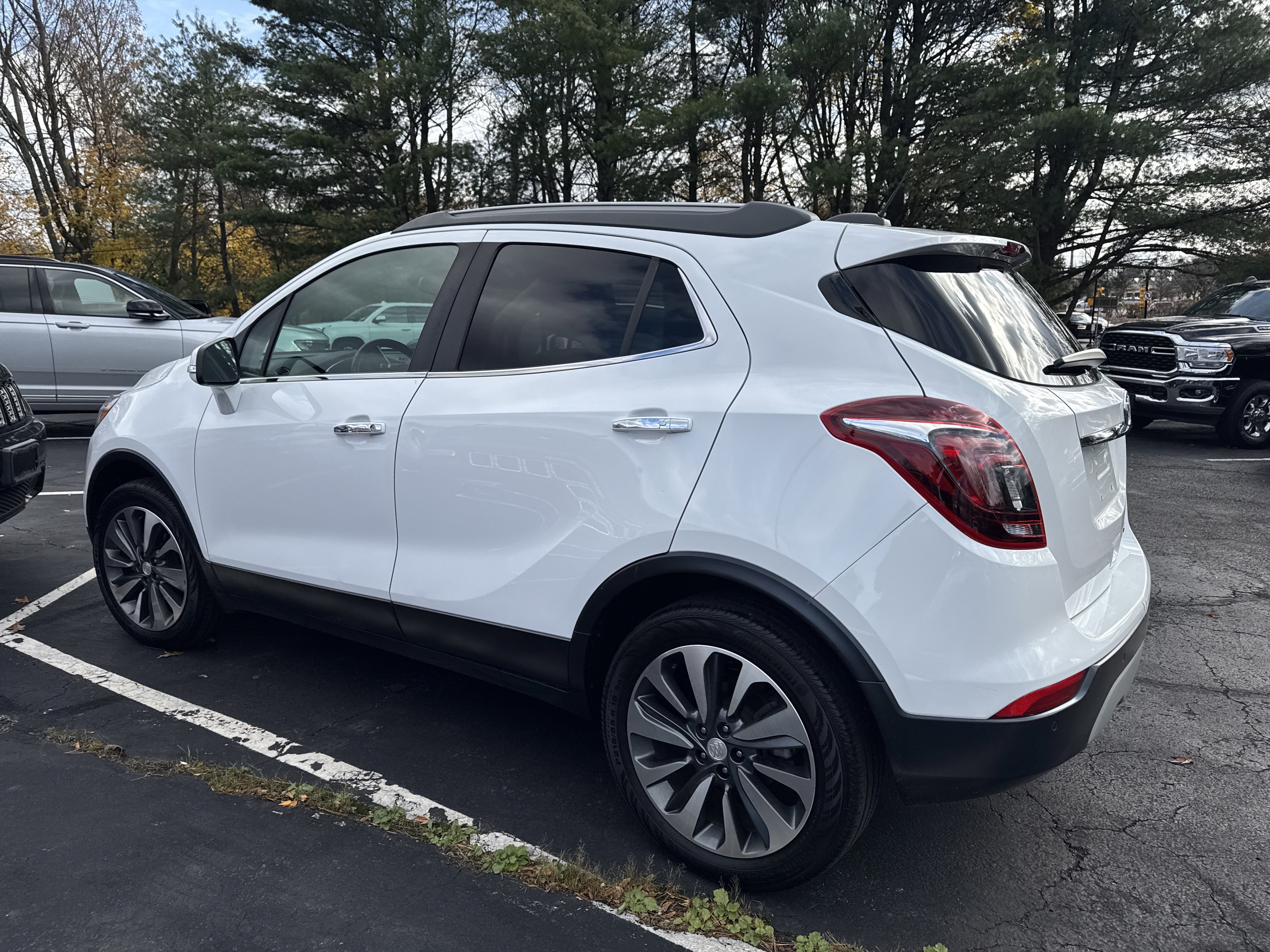 Used 2019 Buick Encore Essence w/ Safety Package II image 4