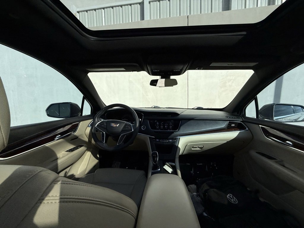 Used 2018 Cadillac XT5 Luxury image 8